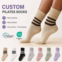 Chaussettes antidérapantes à motif rayé avec logo personnalisé, chaussettes de yoga à effet froncé pour Pilates et Barre