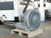 Machine de découpe automatique CNC de haute précision pour carton plat et panneaux KT