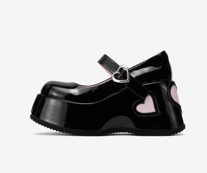 <span class=keywords><strong>Scarpe</strong></span> Mary Jane bianche <span class=keywords><strong>con</strong></span> plateau, personalizzate dal produttore, nuove e carine, <span class=keywords><strong>con</strong></span> dettagli a cuore rosa e fibbia in metallo a forma di cuore - Product Image 1
