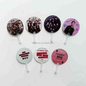 Éventail en plastique de 5 cm personnalisé avec impression d'image Kpop, mini-picket Kpop, idéal pour les goodies de concert Kpop - Product Image 3