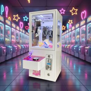Peluches de haute qualité, porte-clés, prix de gros, pour machines à griffes de jeux d'arcade à bas prix - Product Image 1