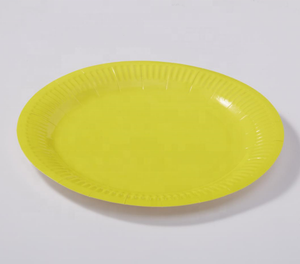 Logo personnalisé couleur blanc de qualité alimentaire 250-300gsm <span class=keywords><strong>carton</strong></span> <span class=keywords><strong>assiette</strong></span> <span class=keywords><strong>en</strong></span> papier 6/7/9 pouces feuille ronde pour verres avec gaufrage impression - Product Image 4