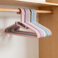 I KNOW Cintre mural simple en plastique moulé par injection, durable et moderne, de type crochet, pour rangement de vêtements dans la maison, la garde-robe et le placard