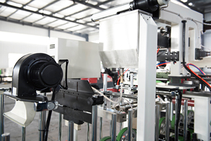 Máy chế biến gỗ cho cửa và cửa sổ PVC gỗ máy móc chế biến <span class=keywords><strong>MDF</strong></span> hồ sơ máy cán - Product Image 3