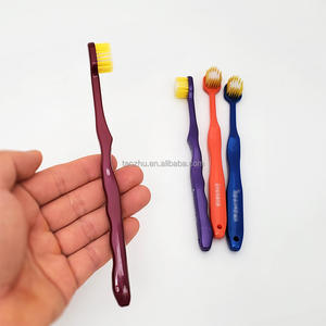 แปรงสีฟันสำหรับผู้ใหญ่หัวแปรงกว้างแบบสั้นพลาสติกแข็งปลายแหลมปลายแต่งเทปขนแปรงถ่านนุ่มสีตามสั่ง - Product Image 4