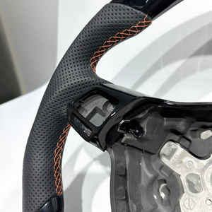 Vente directe d'usine de volants en cuir véritable personnalisés pour Volkswagen <span class=keywords><strong>Golf</strong></span> MK6 GTI R B7 B6 Volants en fibre de carbone - Product Image 5
