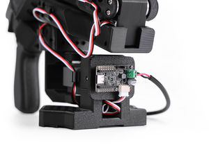 SO-ARM101 ชุดมอเตอร์แขนหุ่นยนต์ AI ราคาประหยัด Pro LeRobot (รุ่นประกอบเสร็จ) ฟังก์ชันใหม่แบบโอเพ่นซอร์ส - Product Image 1