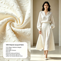Tissu Jacquard Brocart 100% Polyester du Fabricant, Teint Écologiquement, Durable, Largeur 58/60 pouces, pour Production de Vêtements en Gros