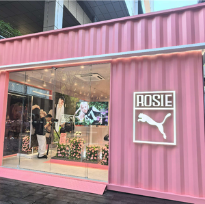 Creative design <strong>Exhibition</strong> <strong>Booth</strong> Roadshow Glass Wood Stainless Steel Lighting Belt Display Road Show for Retailing Store - Product Image 1