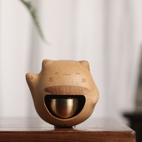 Carillon de porte en bois minimaliste personnalisé Base magnétique auto-adhésive Cloche d'alerte de réception de bureau pour la décoration d'entrée d'entreprise