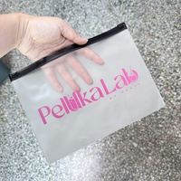 Pochette épaisse personnalisée tendance, sac en plastique à fermeture éclair, emballage cosmétique transparent, sacs à fermeture éclair en PVC transparent, sac à fermeture éclair mat givré