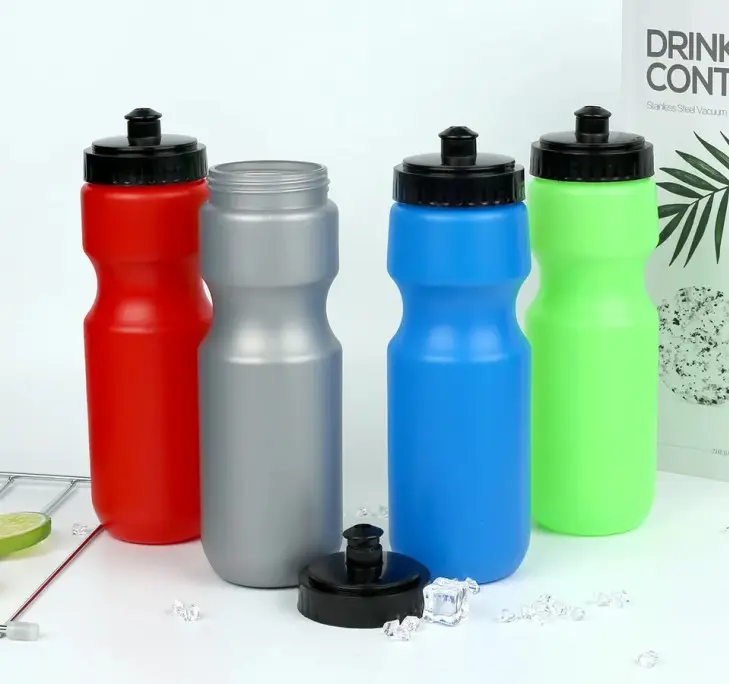 700ml BPA मुक्त साइकिल प्लास्टिक की पानी की बोतलें, सायक्लिंग निचोड़ पानी की बोतल, कस्टम लोगो के साथ चक्र बाइक खेल पानी की बोतल