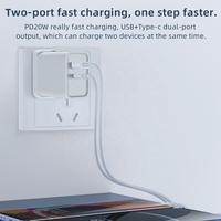 Adaptor Daya Pengisian Cepat PD Dual Port USB+Type C HNT GaN 20W UK dengan Kabel Retraktil untuk Xiaomi iPhone 16/15/14
