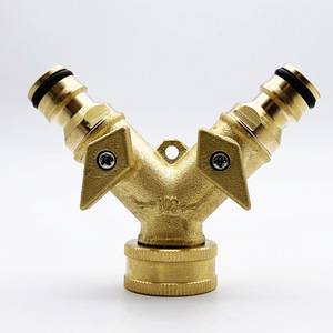 ข้อต่อทองเหลืองรูปตัว Y ขนาด 1/2 นิ้ว สำหรับต่อสายยางรดน้ำในสวน - Product Image 3