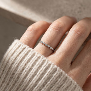 Anillo apilable de eternidad personalizado de alta calidad, anillo de oro blanco de 18 quilates con diamantes naturales para mujer, joyería fina para uso diario, venta al por mayor. - Product Image 6