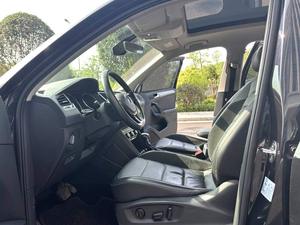 Volkswagen <span class=keywords><strong>Tiguan</strong></span> L 330TSI automatique, édition confort, SUV panoramique avec sièges en cuir, spacieux, d'<span class=keywords><strong>occasion</strong></span>, <span class=keywords><strong>2019</strong></span>-2024 - Product Image 5