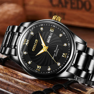 Montre à quartz de luxe pour homme, tendance et élégante, très vendue, boîtier en alliage de 40 mm, résistante à l'eau, aiguilles lumineuses, bracelet en acier de 40 mm - Product Image 5