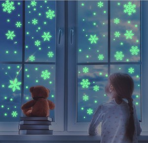 Giáng sinh mới Glow-in-The-Dark bông tuyết trang trí dán tiểu tĩnh huỳnh quang bông tuyết dán - Product Image 1
