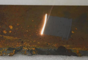 Small Portable Pulse <b>Laser</b> <b>Cleaning</b> <b>Machine</b> for Steel Structure Bridge Pipeline Maintenance Surface Treatment in Construction - Product Image 2