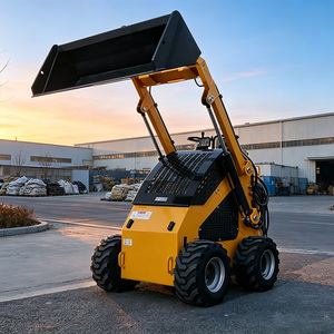 Minipala Gommata Compatta Multifunzione Diesel ad Alta Efficienza con Benna da 0,12 m - Product Image 2