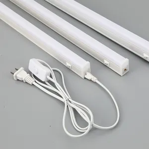 Venda quente Forma quadrada de plástico T5 Linkable Integrado LED Tubo Luminária com interruptor alto lumens 100LM/W tubo