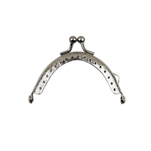 Manico per Borsa Semicircolare Ilan 9 Cm con Design in Rilievo Finitura Argento - Product Image 2