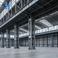 Structure en métal préfabriquée pour entrepôt, atelier, hangar, bâtiment en structure acier sur mesure