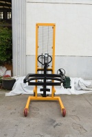 Tireuse et verseuse de fûts hydraulique industrielle pour fûts en acier de 55 gallons DA40B