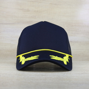 Gorra de camionero en blanco con logotipo personalizado y 5 paneles para hombre, Gorra lisa de espuma negra con ala bordada de hojas de <span class=keywords><strong>roble</strong></span> y cuerda dorada, venta al por mayor - Product Image 3