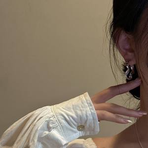 Pendientes de Plata de Ley S925, Estilo Retro Coreano, Diseño de Onda Dongdaemun, Joyería de Moda para Mujer, Diseño Simple, Chapado, Licenciado, Privado - Product Image 4