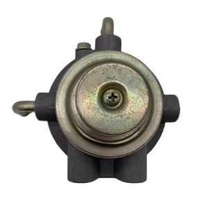 Couvercle de pompe d'alimentation en carburant pour moteur diesel pour KIA ISUZU MAZDA K759-<span class=keywords><strong>13</strong></span>-850K KI-002 KI002 DH024 K75913850K - Product Image 1