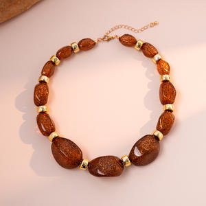 Collier haut de gamme pour femme YL, style européen et américain, perles en verre soufflé en forme de cœur, chaîne de clavicule, luxe sportif, niche - Product Image 6