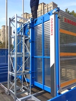 Monte-charge de chantier avec surveillance de sécurité intégrée et affichage des données en temps réel