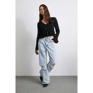 เสื้อเบลาส์คอวีแต่งระบายผ้าชีฟองสีดำสำหรับผู้หญิงสไตล์ลำลองทุกวัน - Product Image 5