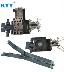 Machine de moulage par injection KYY Auto Hydraulic Top Stop&Pin Box 30g, <span class=keywords><strong>Prix</strong></span> de la machine à fermetures éclair en plastique à extrémité ouverte, Machine de fabrication de fermetures éclair - Product Image 5