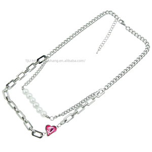 Collar de cadena cubana de doble capa con perlas y diamantes de imitación, cadena de cuello de acero de titanio neutra, dulce y moderna. Tanjing - Product Image 5