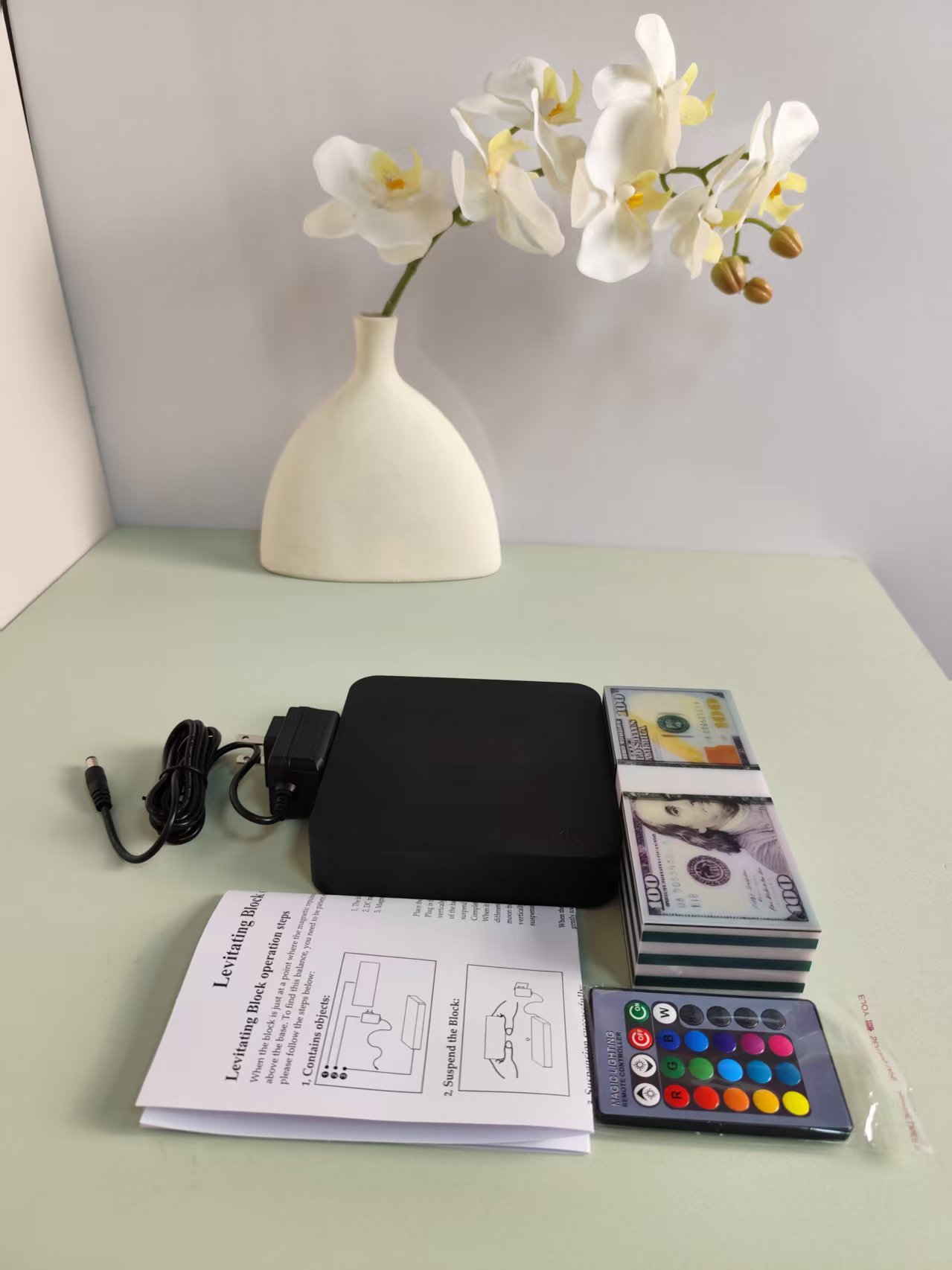Square base floating money with remote control