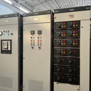Solución de Automatización Industrial MNS de Bajo Voltaje con Engranajes Extraíbles IP54 y Bloqueo Híbrido para Fábricas de Moldeo por Inyección de Caucho y Plástico - Product Image 1