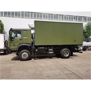 <span class=keywords><strong>Véhicule</strong></span> diesel manuel de camion de transport de congélateur réfrigéré utilisé par Sinotruk Howo 4X4 - Product Image 1