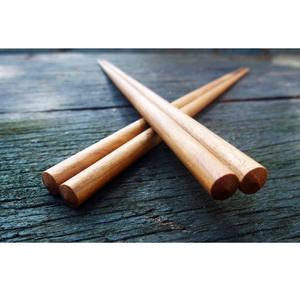 Palillos Chinos Clásicos de Madera con Acabado Liso, Utensilios de Comedor para una Comida Diaria Cómoda, Palillos Chinos de Madera Hechos a Mano - Product Image 1