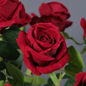 Rosa de terciopelo para el día de la madre, venta al por mayor, tallo largo único de alta calidad, rosas de terciopelo de satén eterno, cabeza de rosas, flores artificiales, Rosa