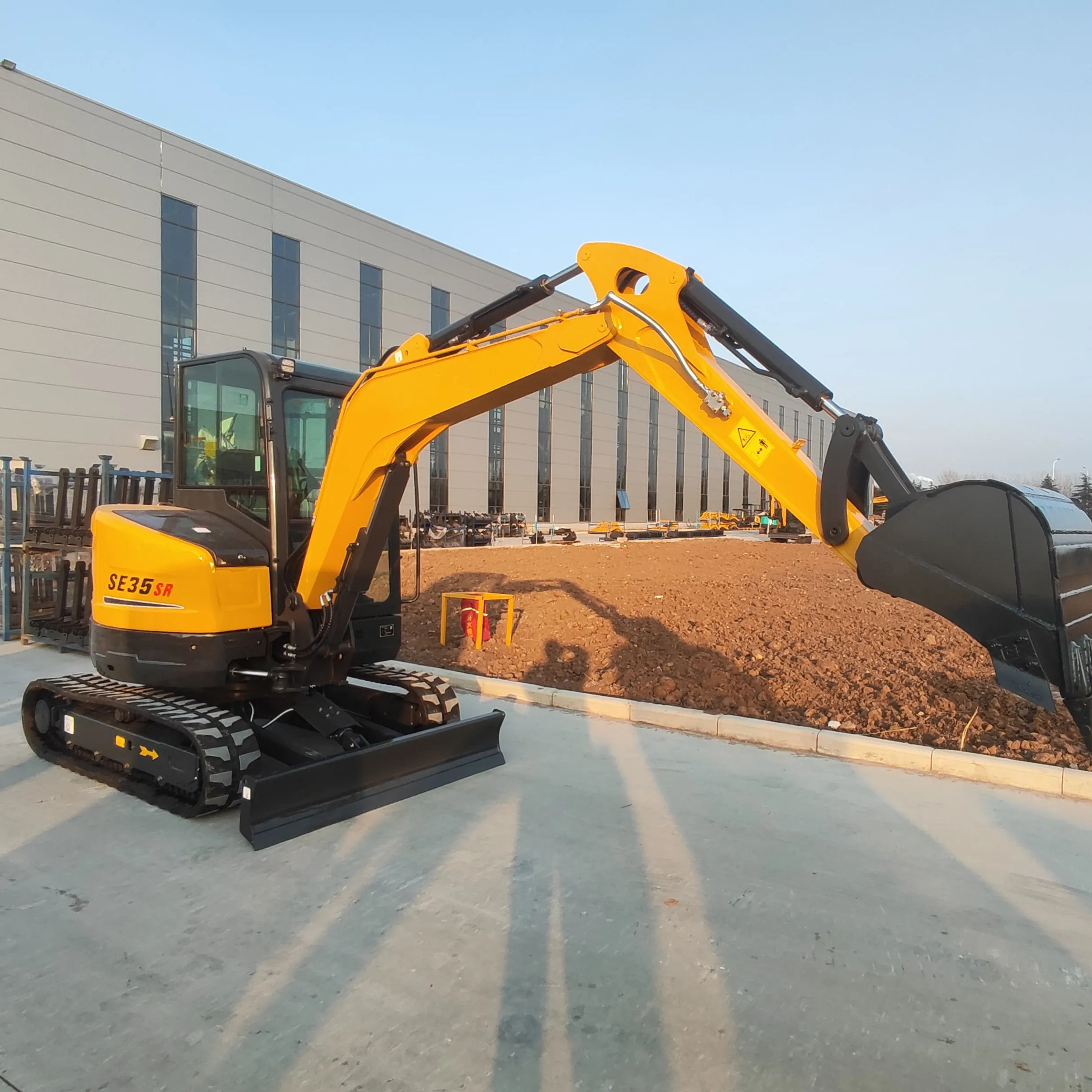 CE EPA new kubota engine excavators 3.5ton mini excavator with thumb