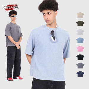 Camiseta de hombre de verano básica vintage lavada de corte holgado con textura gofrada y mangas raglán, con logo estampado oversize, estilo streetwear - Product Image 3