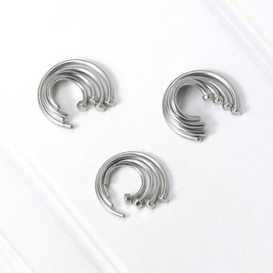 <span class=keywords><strong>Anneau</strong></span> de nez et clous en acier chirurgical 316L en forme de C, <span class=keywords><strong>faux</strong></span> <span class=keywords><strong>piercing</strong></span> sans perçage, clip pour cartilage, boucles d'oreilles hypoallergéniques, bijoux corporels - Product Image 3