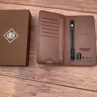 Cargador Portátil Personalizado de 8000 mAh con Carga Inalámbrica de 10 W para Hombre