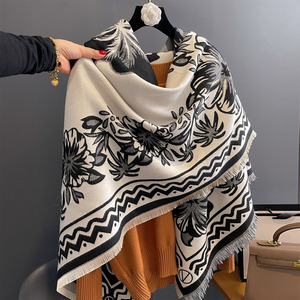2025 New Large Praça Macio Cashmere Sentimento Xales Inverno Grosso Quente Pashmina Cachecóis Flor Padrão Cobertor Envoltórios Mulheres Cachecol