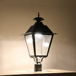 Lanterne LED vintage carrée CE RoHS 30W-100W, finition peinture noire, style rétro, pour éclairage extérieur traditionnel sur <span class=keywords><strong>poteau</strong></span> - Product Image 3