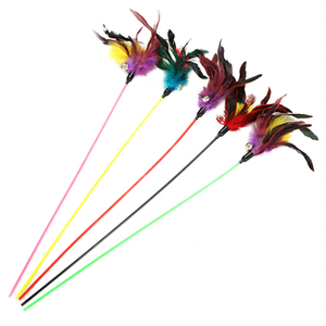 ของเล่นแมวขนนกพร้อมขนนกหลากสีและแท่งยาวสำหรับเล่นแบบอินเทอร์แอคทีฟ แก้เบื่อสำหรับแมว - Product Image 1