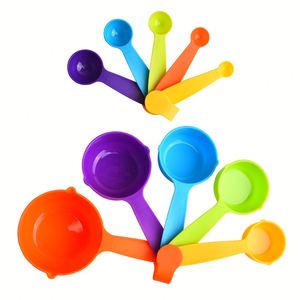 Juego de Utensilios de Medición para Cocina, Incluye Tazas y Cucharas Medidoras de Plástico - Product Image 1