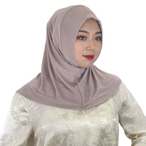 Splendide Robe Femme Musulmane et Crêpe Mousseline de Soie Turque Vente en Gros Soie De Médine Floral Hijab Marocain - Product Image 1